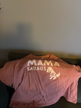 Mamasaurus Pink Graphic Tee for moms